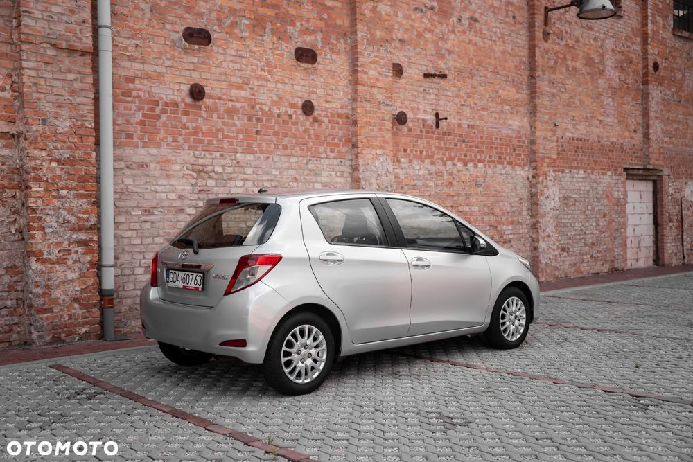 Toyota Yaris 1.0 Terra EU5 - 13