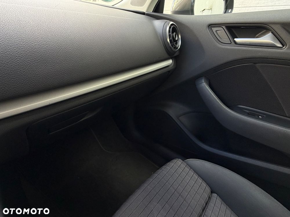 Audi A3 Sportback 2.0 TDI sport - 30