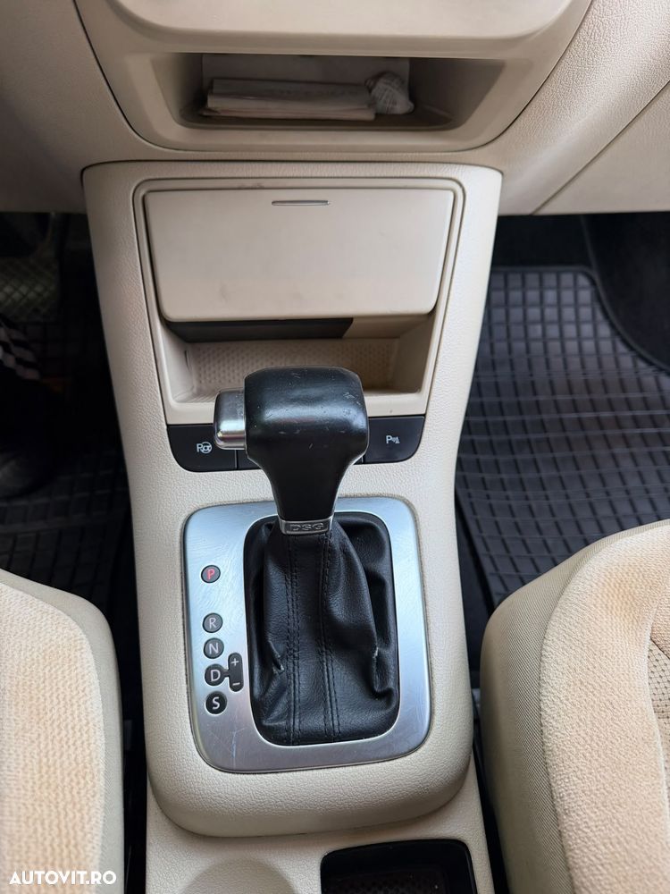 Volkswagen Golf Plus - 13