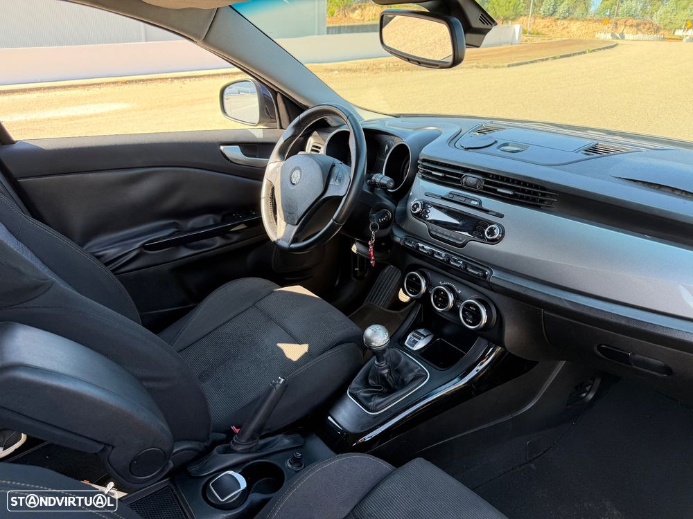 Alfa Romeo Giulietta 1.6 JTDM Distinctive - 5