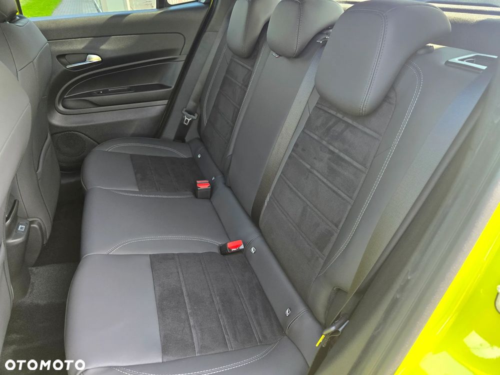 Fiat 600 1.2 Turbo Sport eDCT - 11