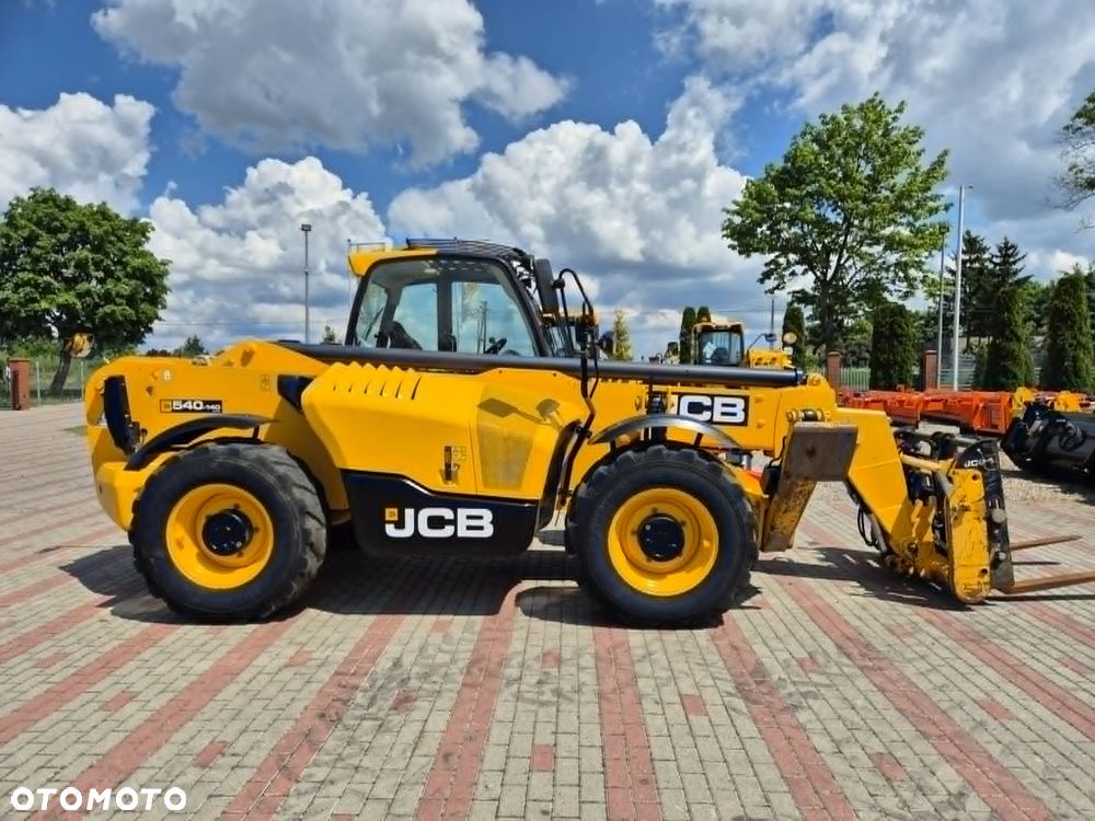 JCB 540-140 HiViz - 1