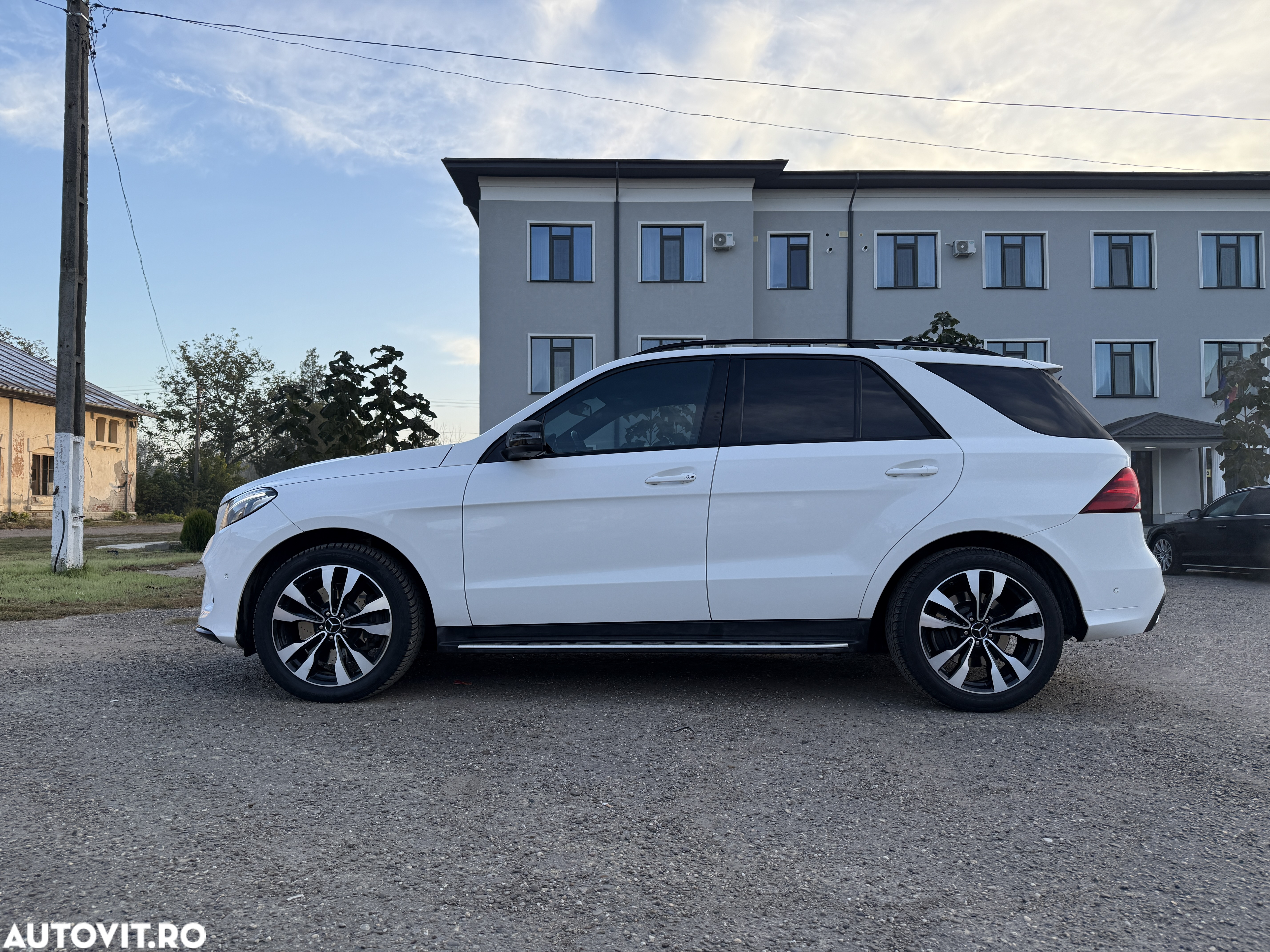 Mercedes-Benz GLE 350 d 4MATIC - 14
