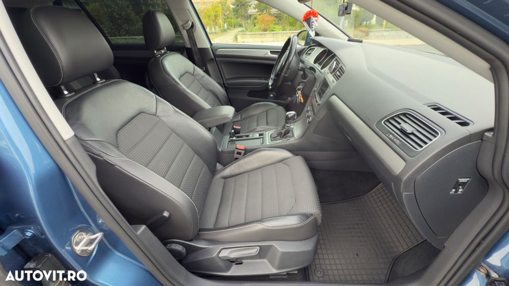 Volkswagen Golf 1.6 TDI DPF BMT DSG Comfortline - 21