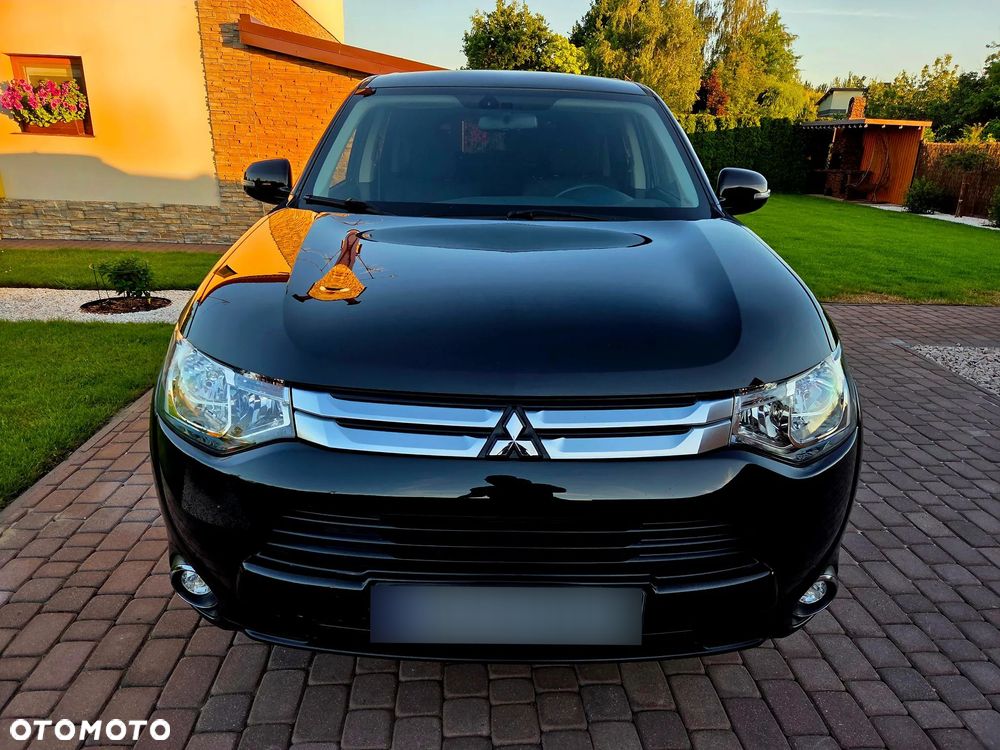 Mitsubishi Outlander - 10