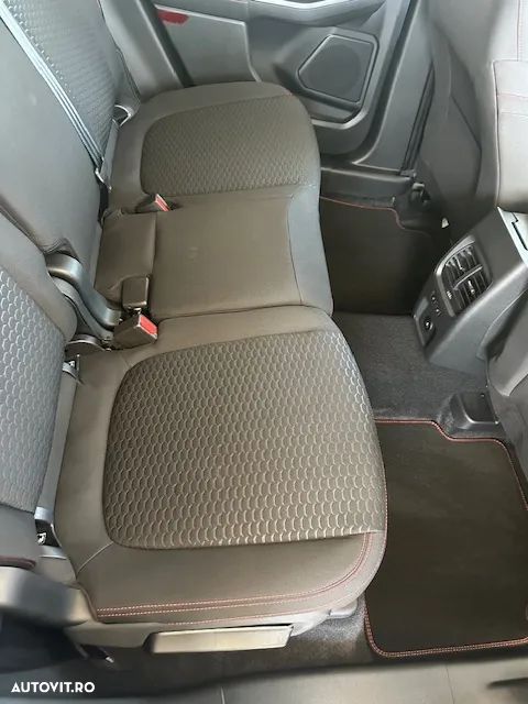 Ford Kuga 1.5 EcoBoost A8 FWD ST-Line - 6