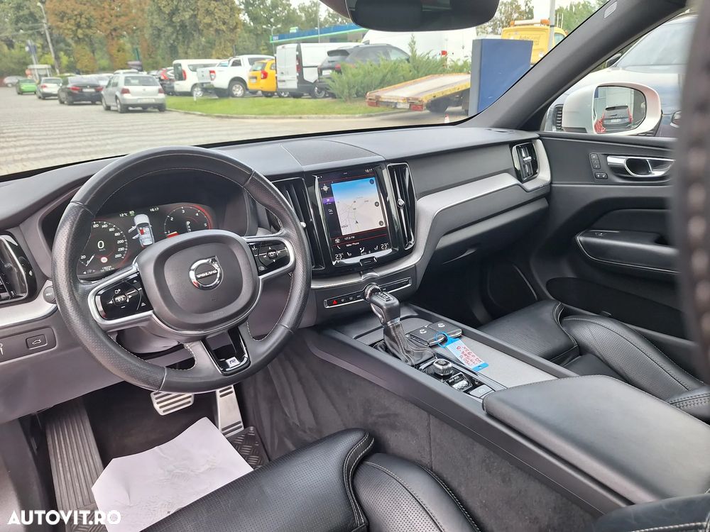 Volvo XC 60 D5 AWD R-Design - 18