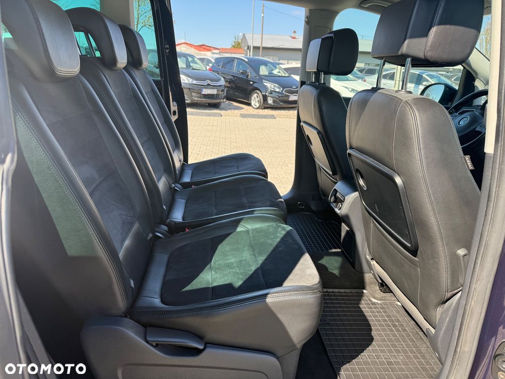 Volkswagen Sharan 2.0 TDI 4Motion BlueMotion Technology Highline - 16