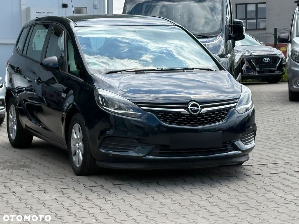 Opel Zafira - 1
