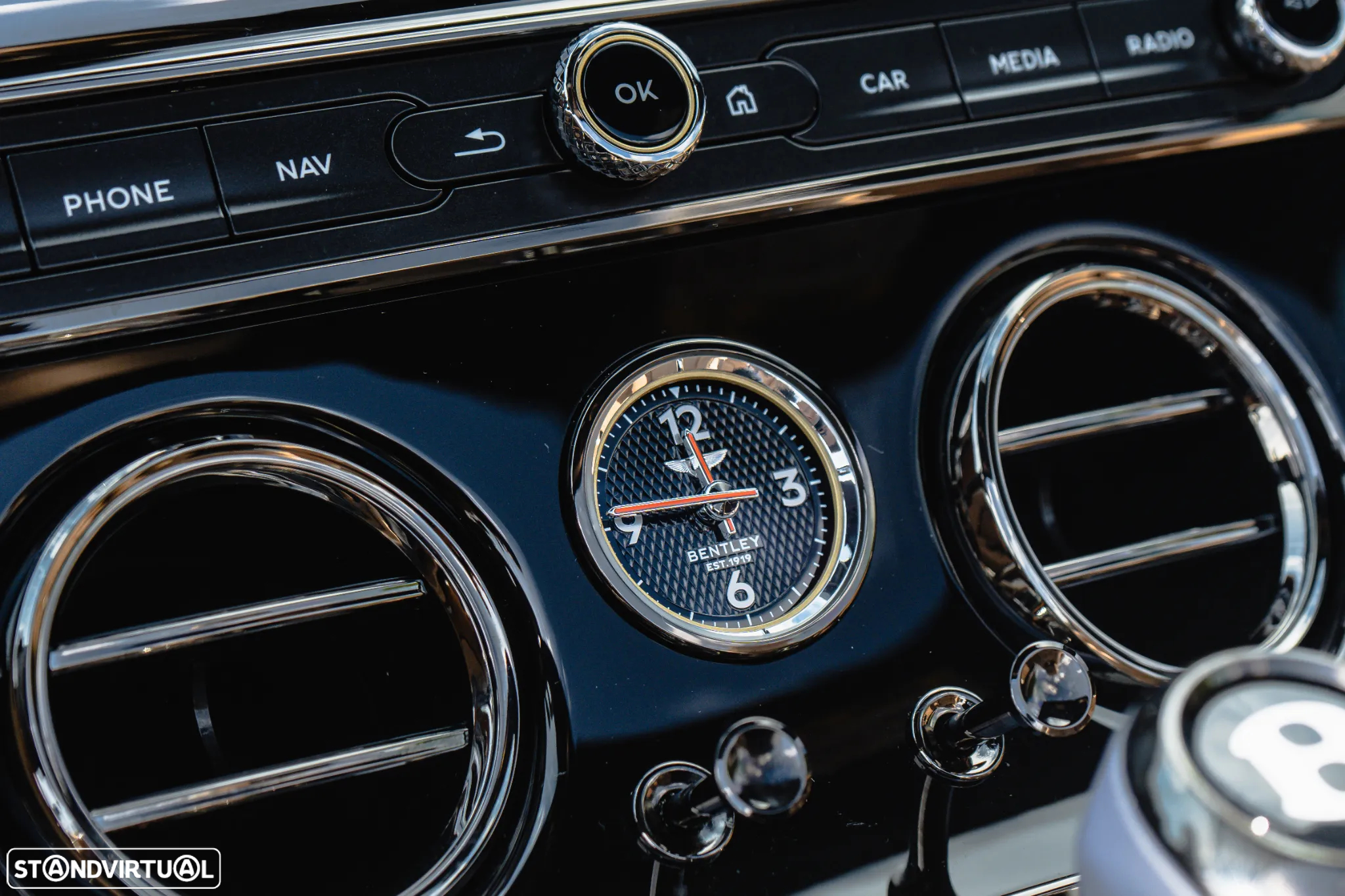 Bentley Continental GTC 4.0 Hybrid Speed - 32