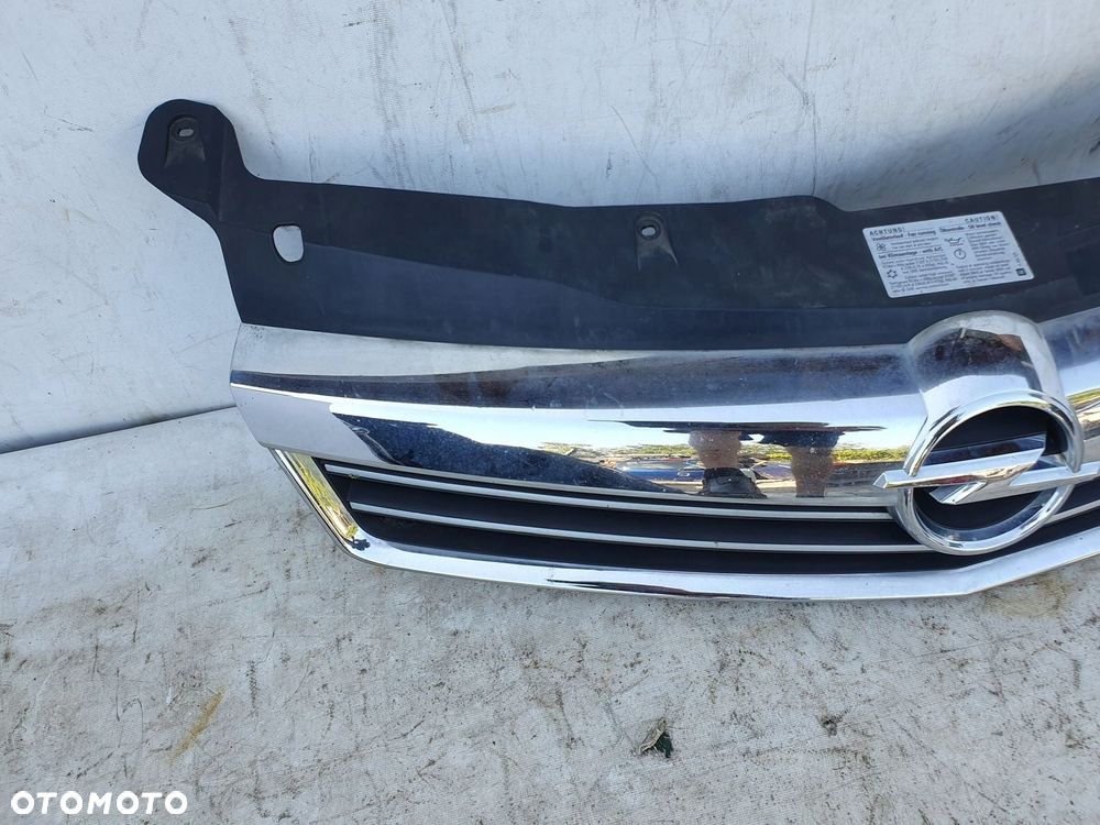 zderzak grill przód Opel Astra H lift - 14