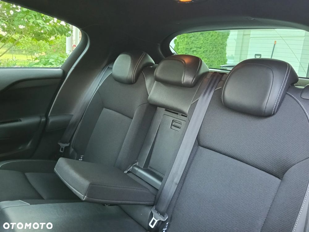 Citroën DS4 1.6 e-HDi SoChic MCP - 19