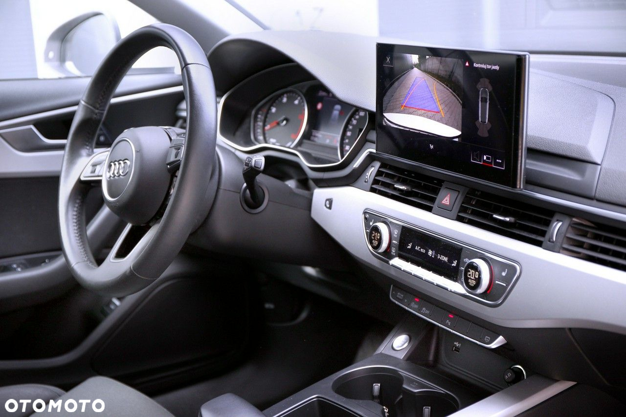 Audi A4 40 TDI S tronic - 12