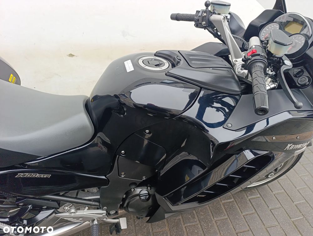 Kawasaki GTR - 30