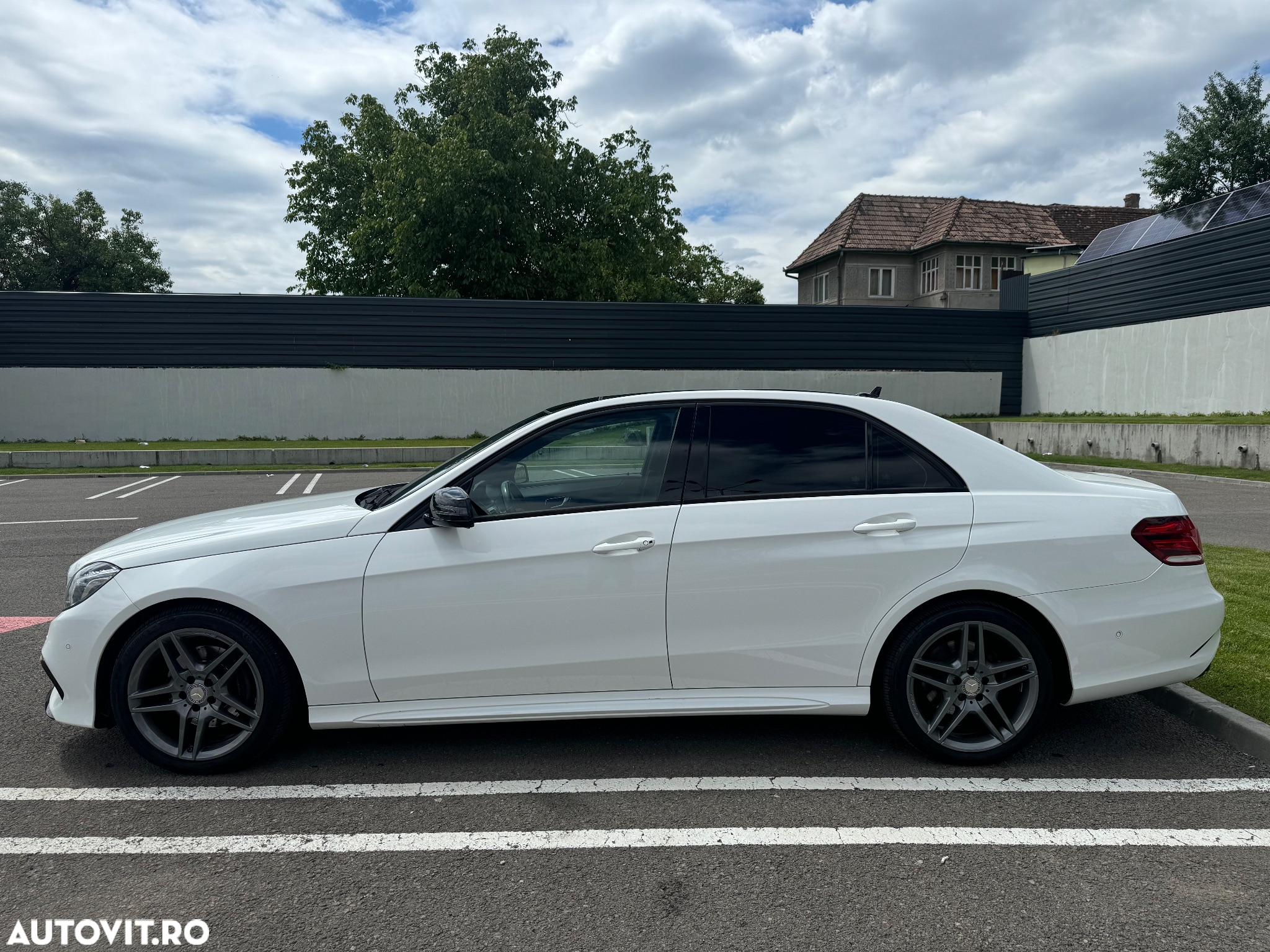Mercedes-Benz E 220 CDI BlueEfficiency Aut. - 3