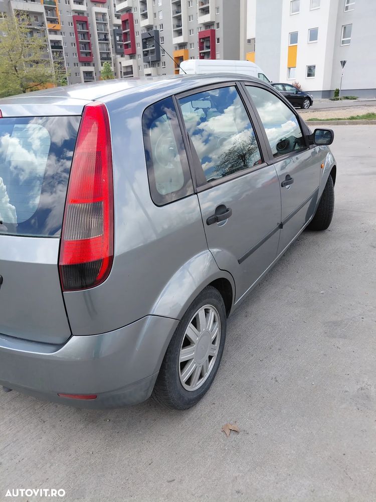 Ford Fiesta 1.4i Comfort - 3