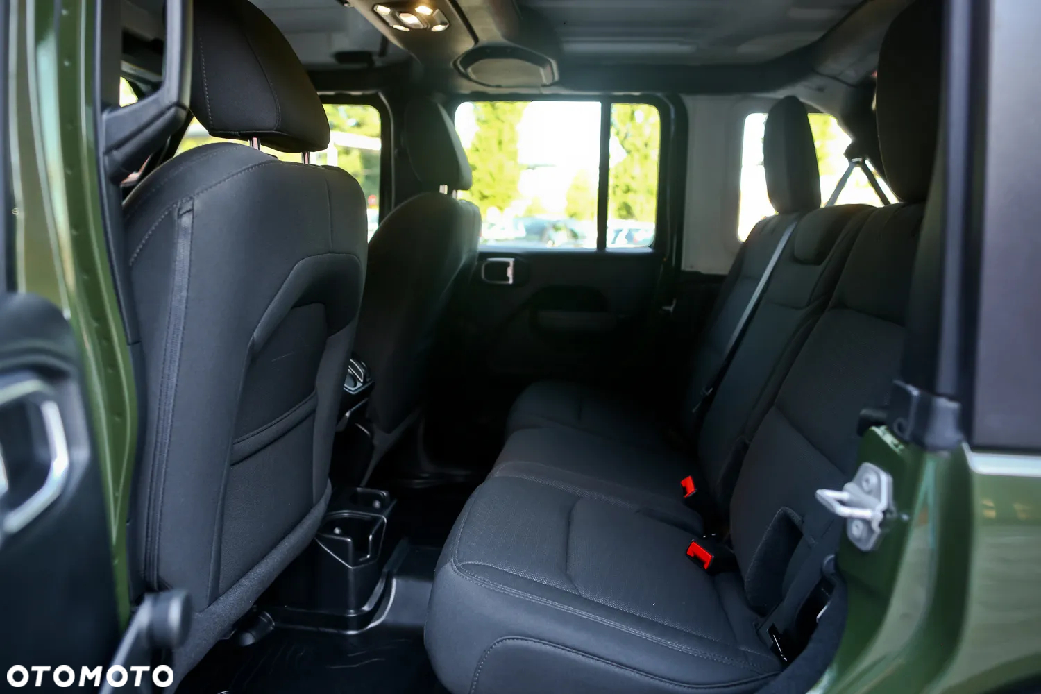 Jeep Wrangler - 25
