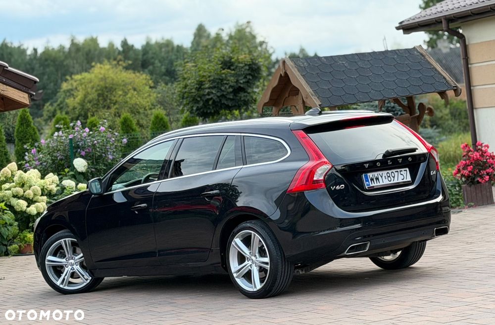 Volvo V60 D4 Drive-E Momentum - 5