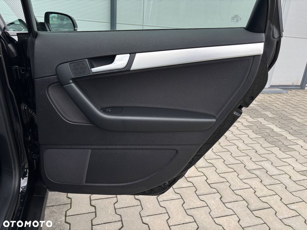 Audi A3 Sportback 1.4 TFSI Ambiente - 31