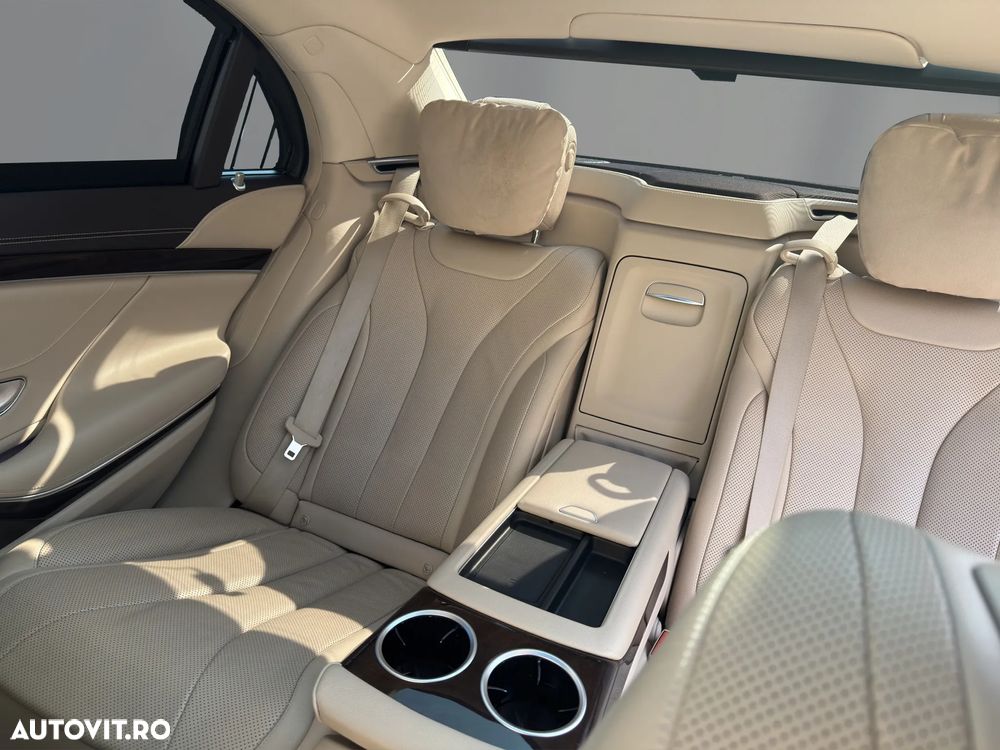 Mercedes-Benz S 560 4MATIC Long Aut. - 12
