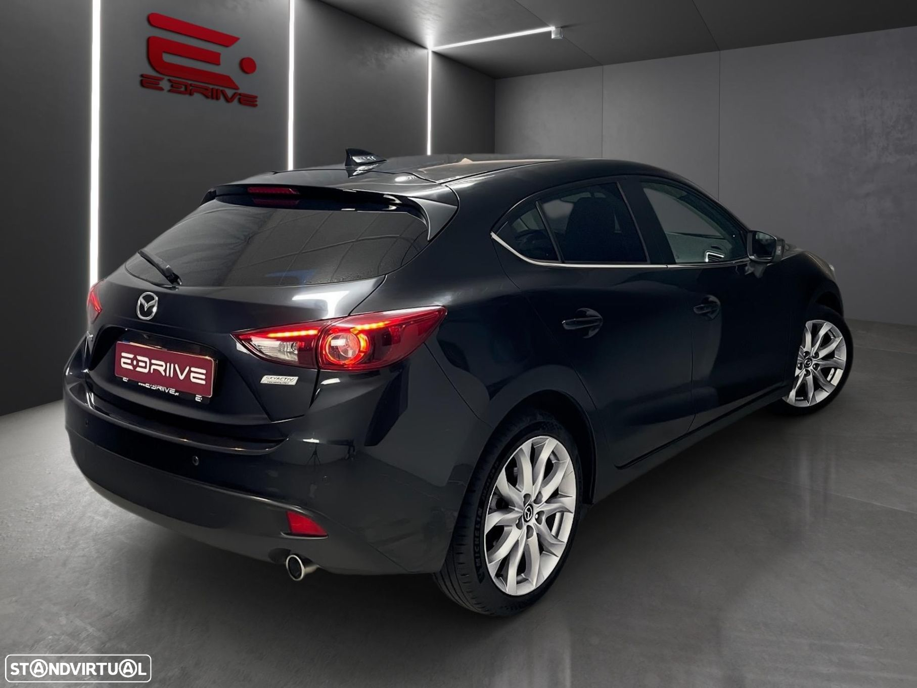 Mazda 3 - 5