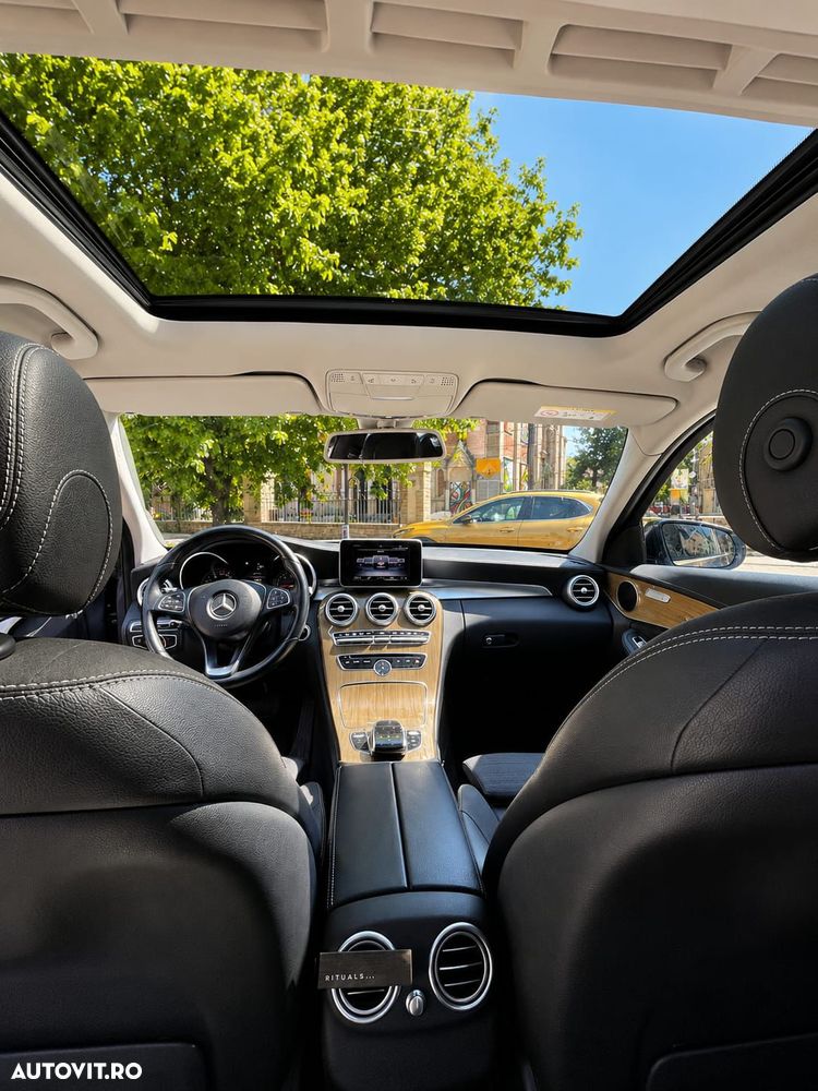 Mercedes-Benz C - 9