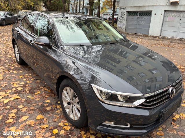 Volkswagen Passat 1.6 TDI Comfortline - 3