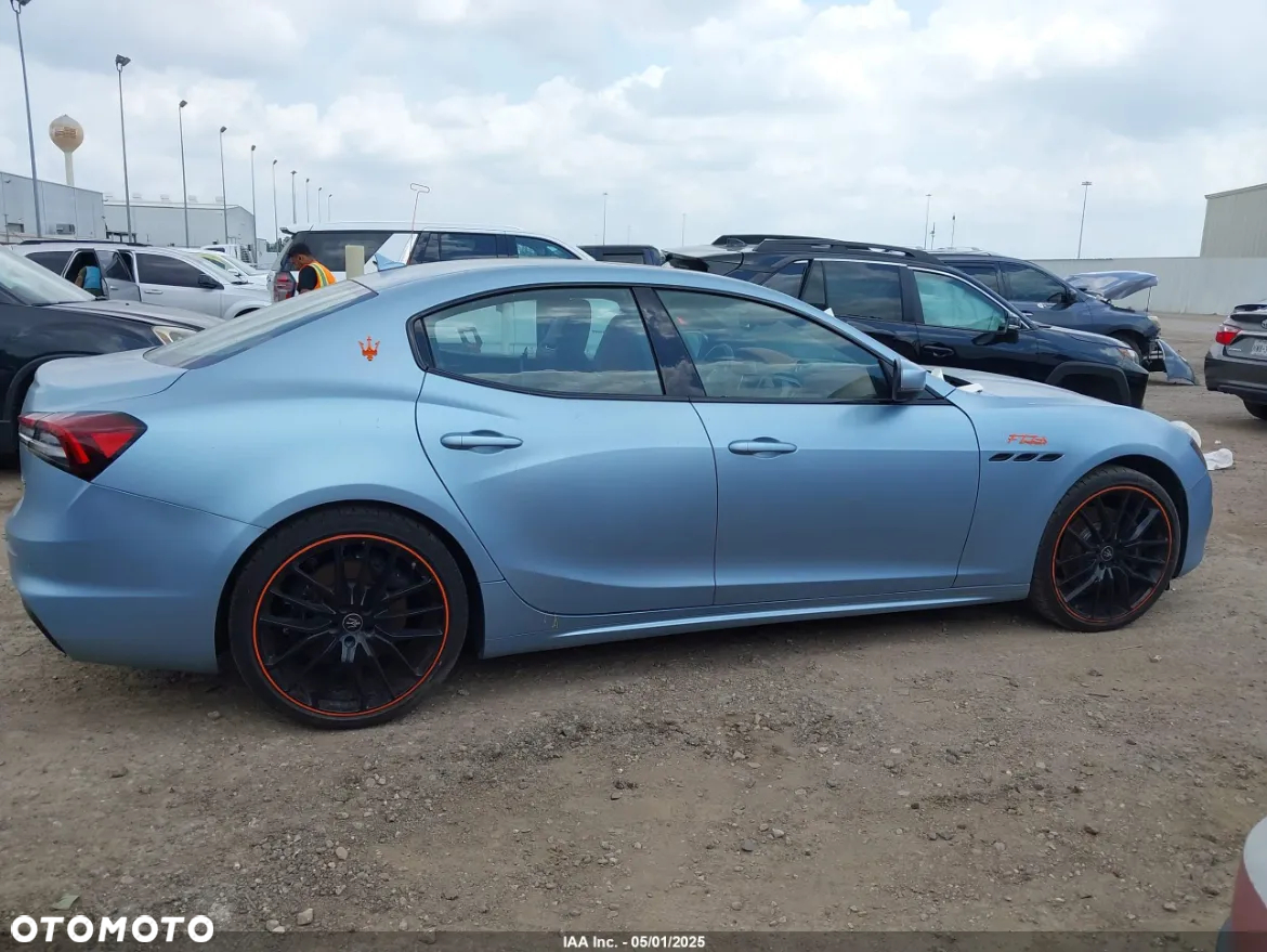 Maserati Ghibli - 11
