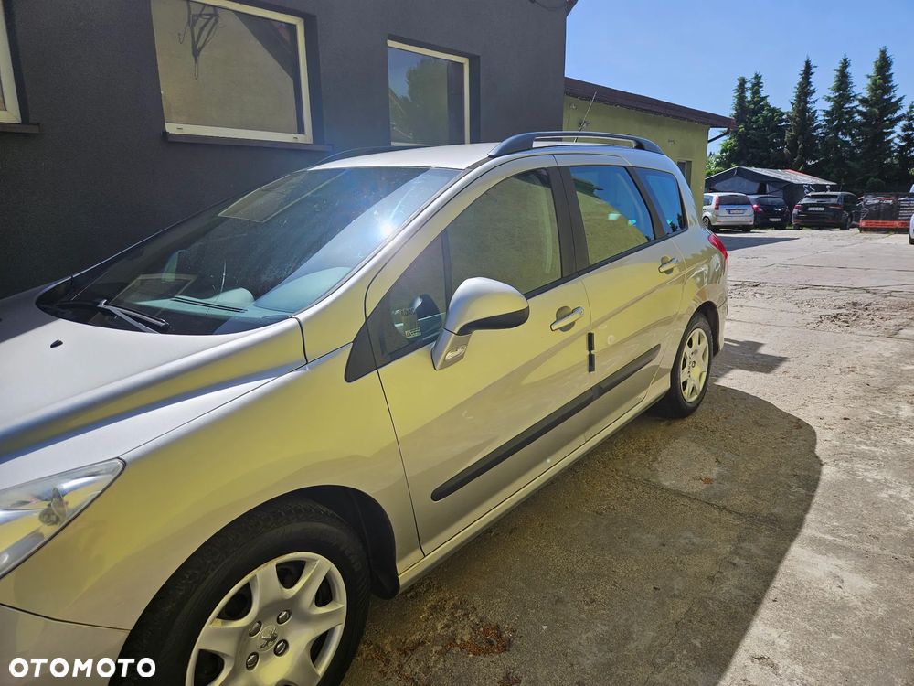 Peugeot 308 - 4