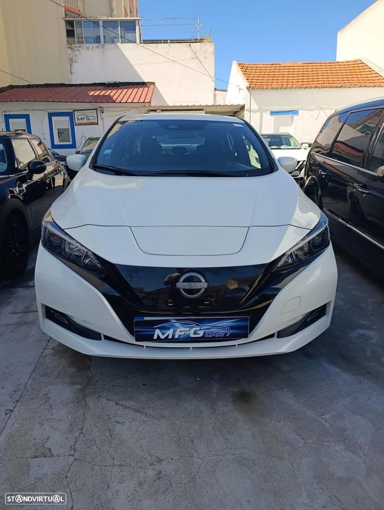 Nissan Leaf - 1