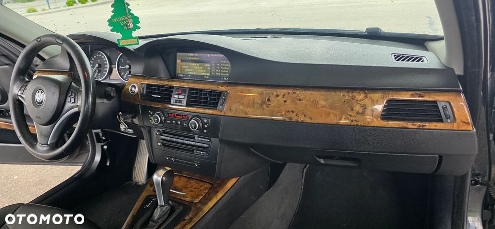 BMW Seria 3 318i - 17