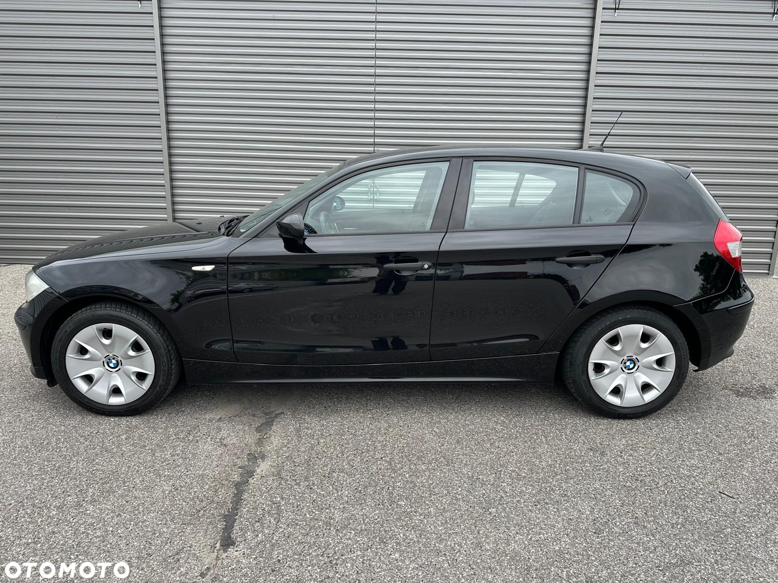 BMW Seria 1 116i - 8