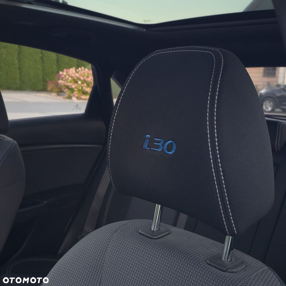 Hyundai i30 blue 1.6 GDI Passion - 25