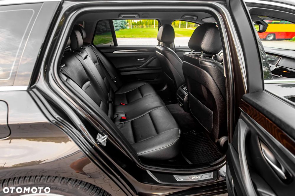 BMW Seria 5 530d Sport-Aut Luxury Line - 10