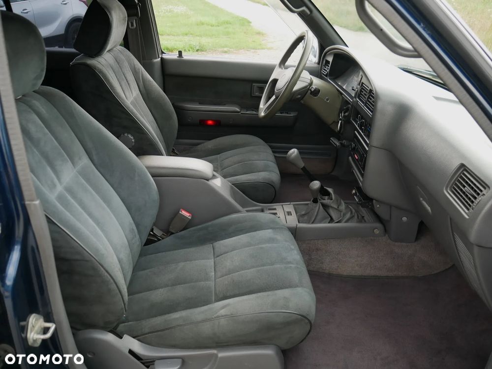 Toyota 4-Runner - 16