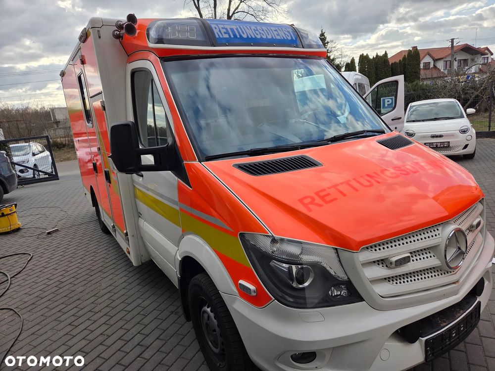 Mercedes-Benz SPRINTER - 2
