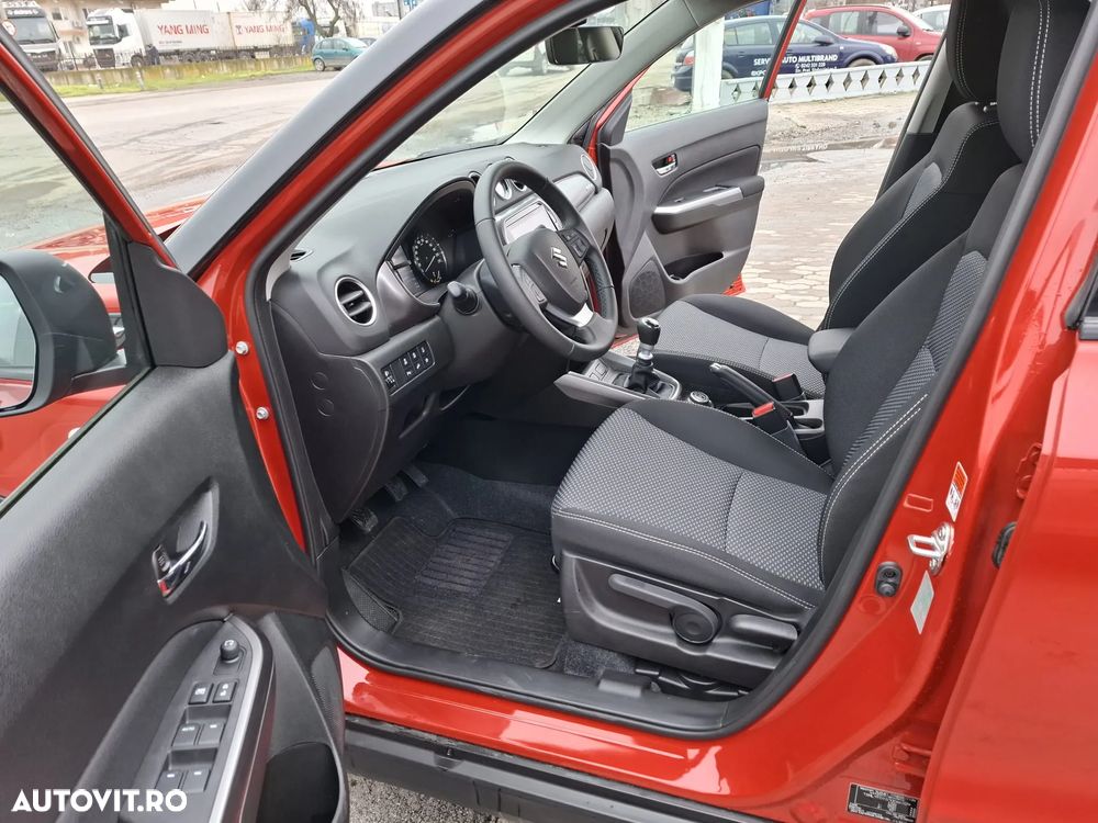 Suzuki Vitara 1.4 Boosterjet AllGrip MHEV Passion - 6