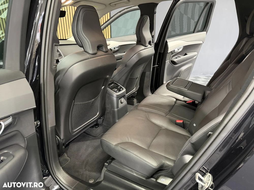Volvo XC 90 T8 AWD Core - 27