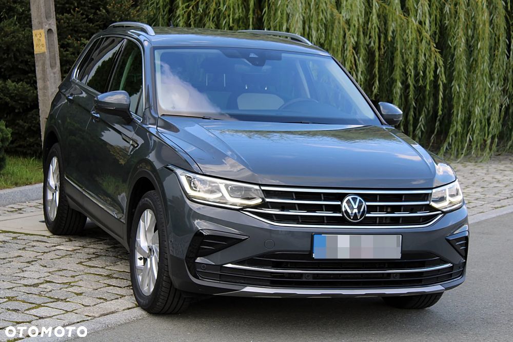 Volkswagen Tiguan - 2