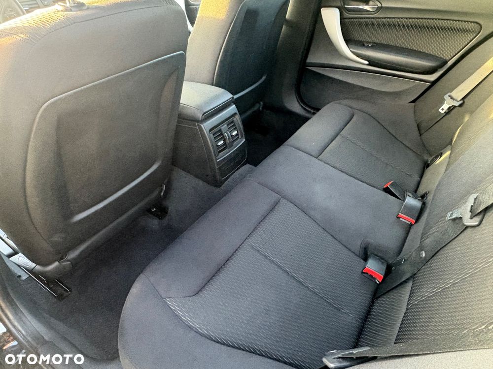 BMW Seria 1 118i - 33