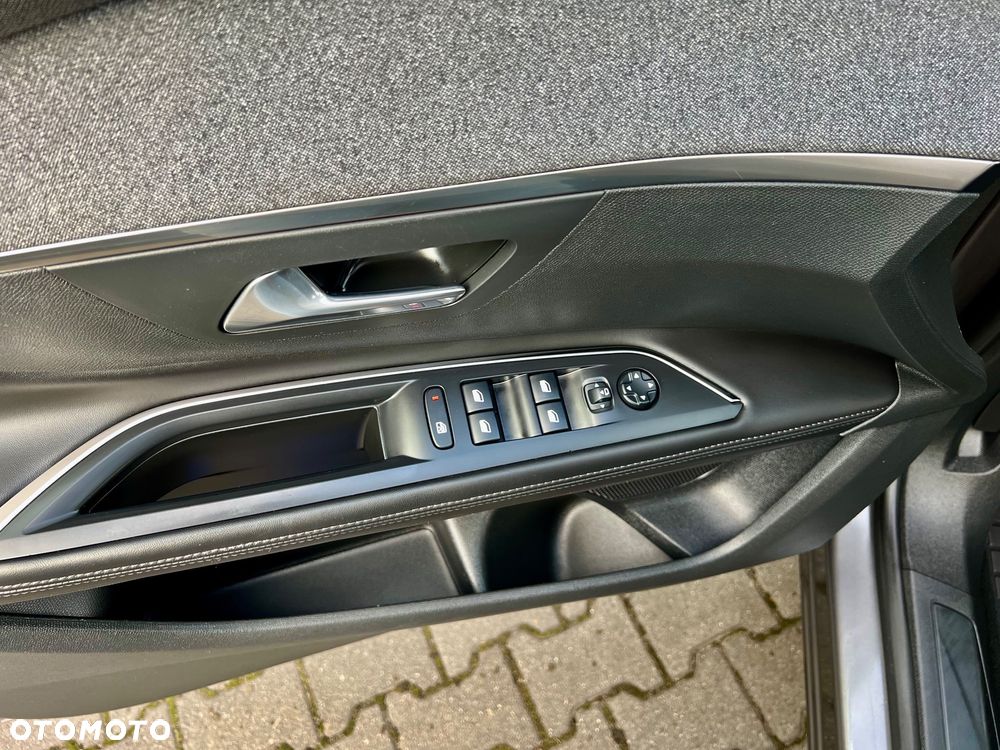 Peugeot 5008 1.5 BlueHDI Allure S&S - 14