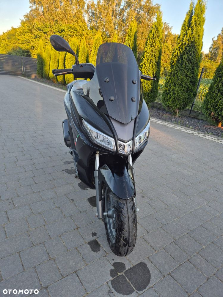 Aprilia SX - 9