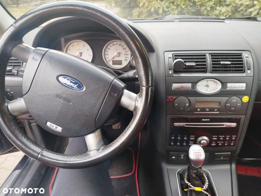 Ford Mondeo V6 ST 220 - 9