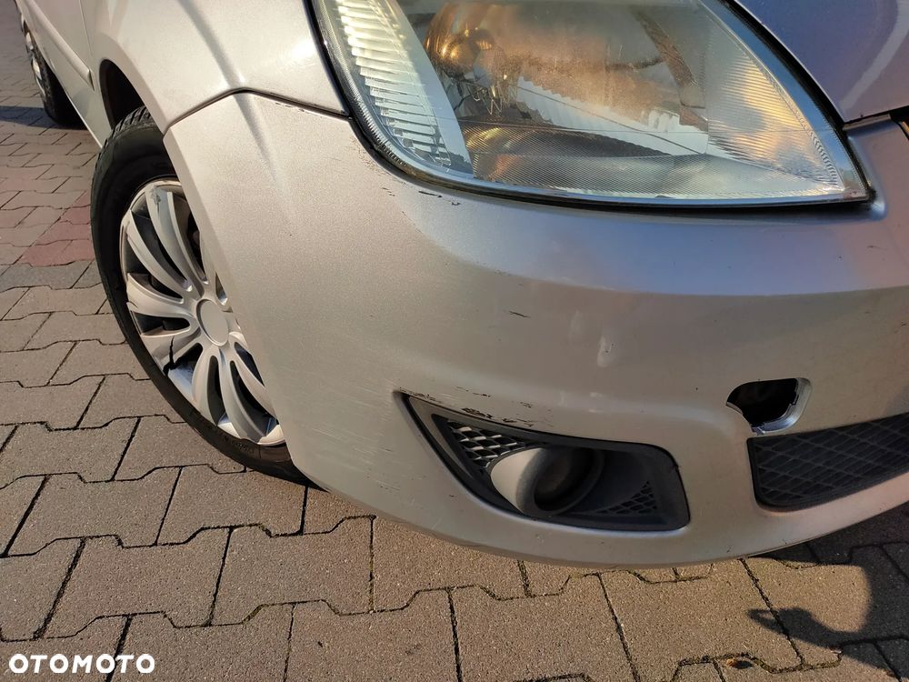 Ford Fiesta 1.3 - 9
