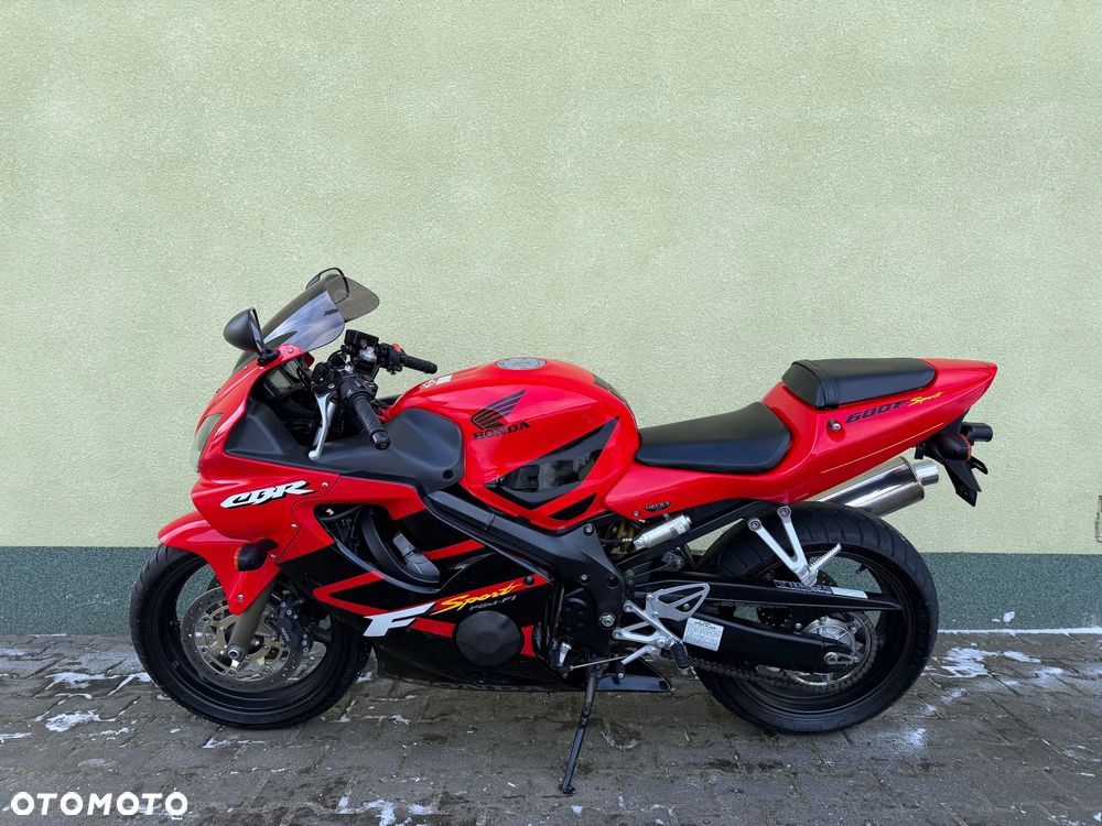 Honda CBR - 23