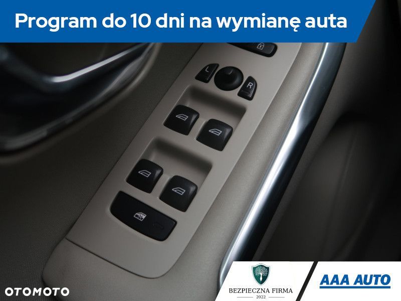 Volvo V40 - 20