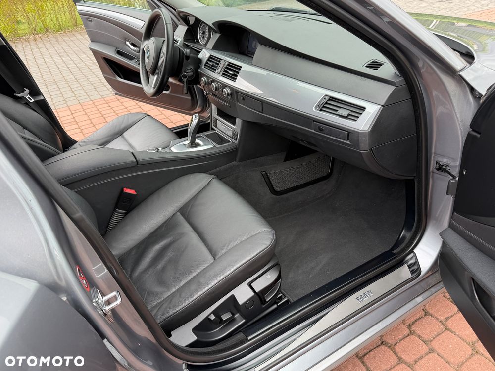 BMW Seria 5 525d Edition Lifestyle - 23