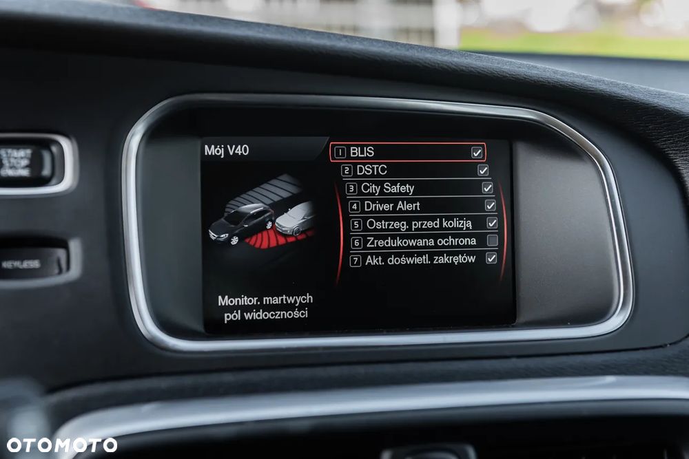 Volvo V40 Cross Country D4 Summum - 25