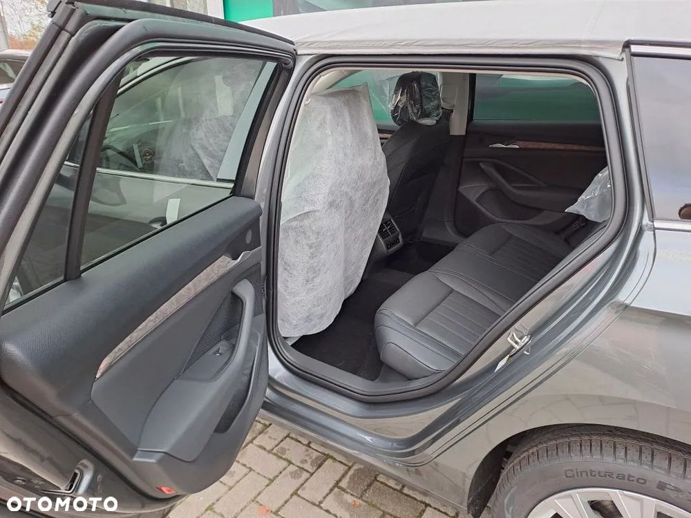 Skoda Superb 2.0 TDI SCR 4x4 L&K DSG - 6