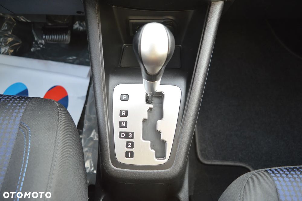 Hyundai ix20 1.6 Automatik Fifa World Cup Edition - 17